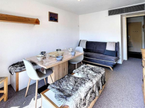 Appartement lumineux avec balcon, au pied des pistes, accès piscine, idéal pour 6 personnes - FR-1-267-275
